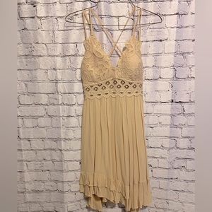 Strappy light pink dress